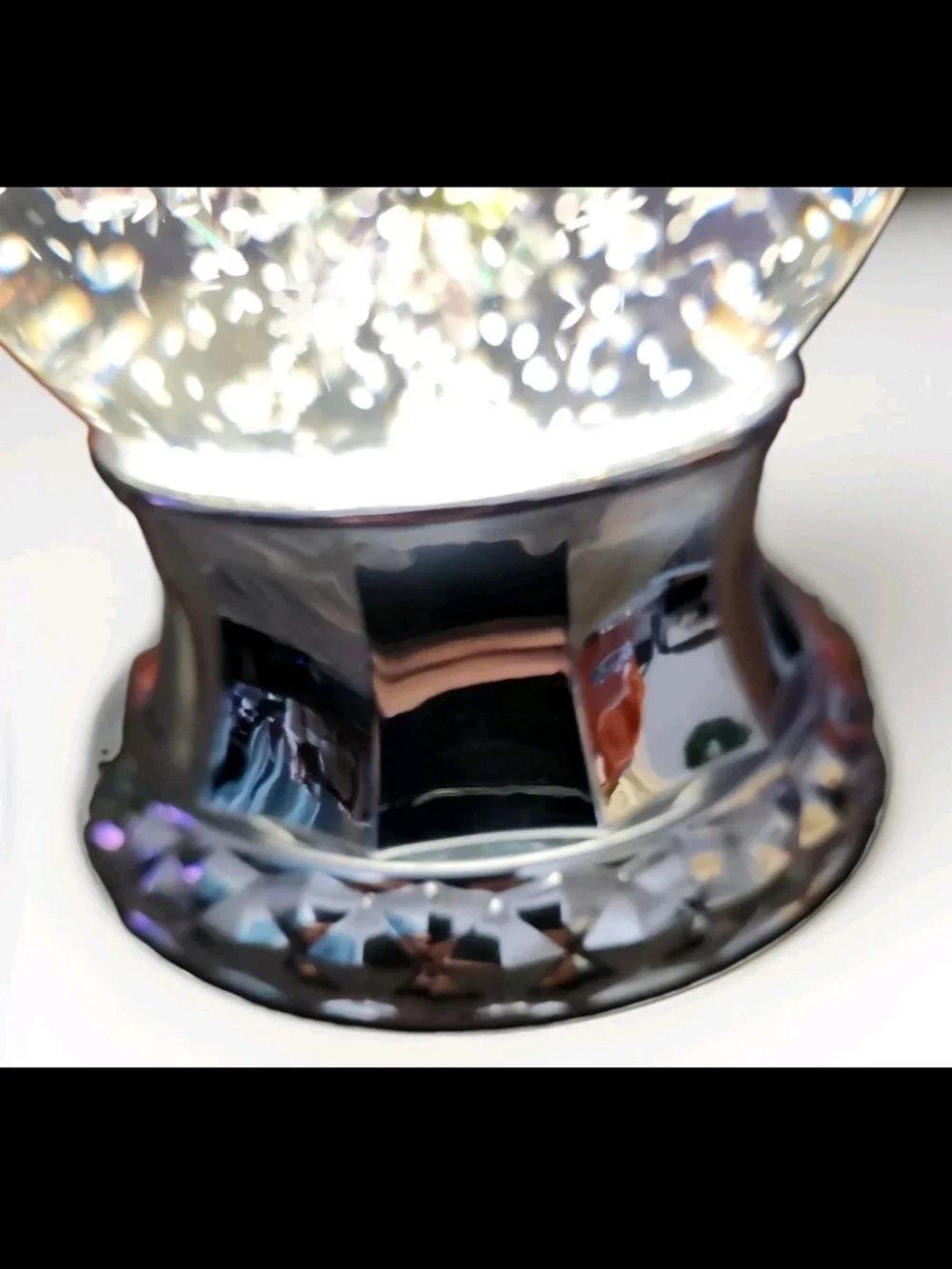 Bath & Body Works Light Up Crystal Prism Glass And Silver 3 Wick Candle Holder